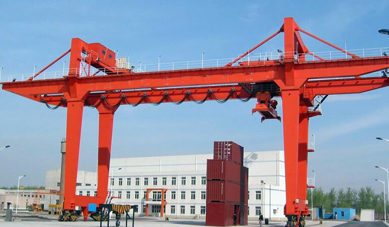 中交集團(tuán)簽約東起門式起重機(jī)